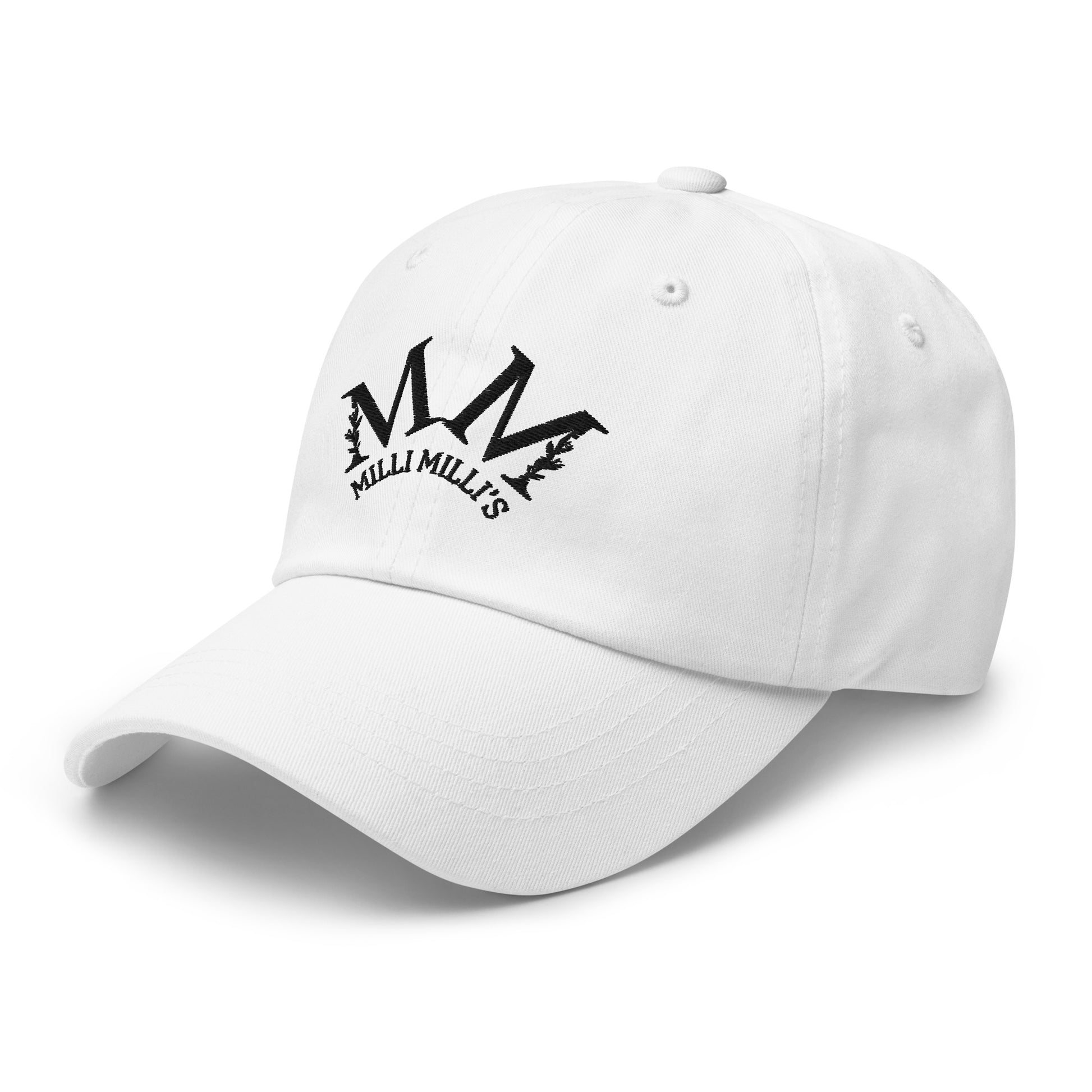 eine weiße Baseballkappe mit dem m m Logo darauf