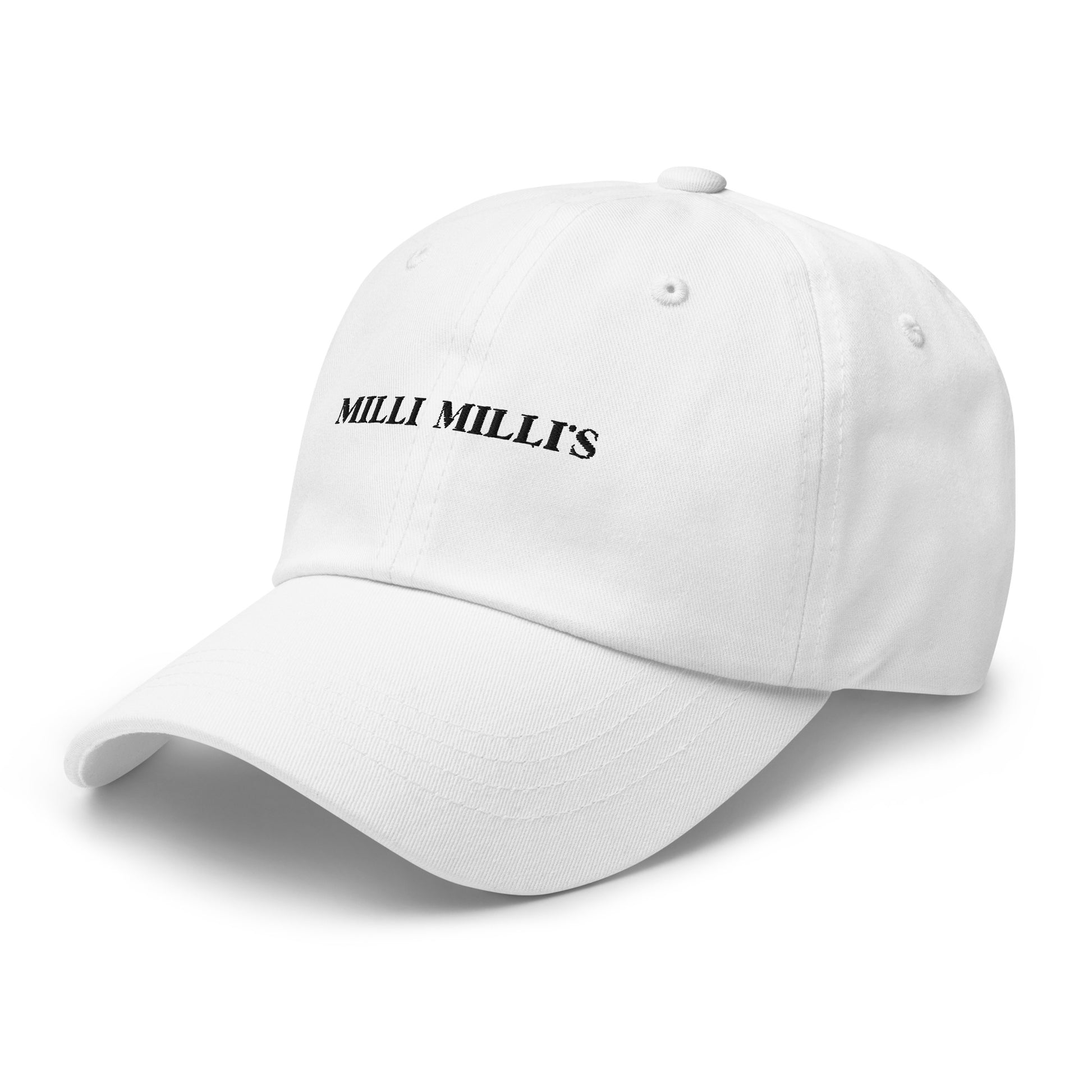 eine weiße Mütze mit den Worten Mill Mills darauf