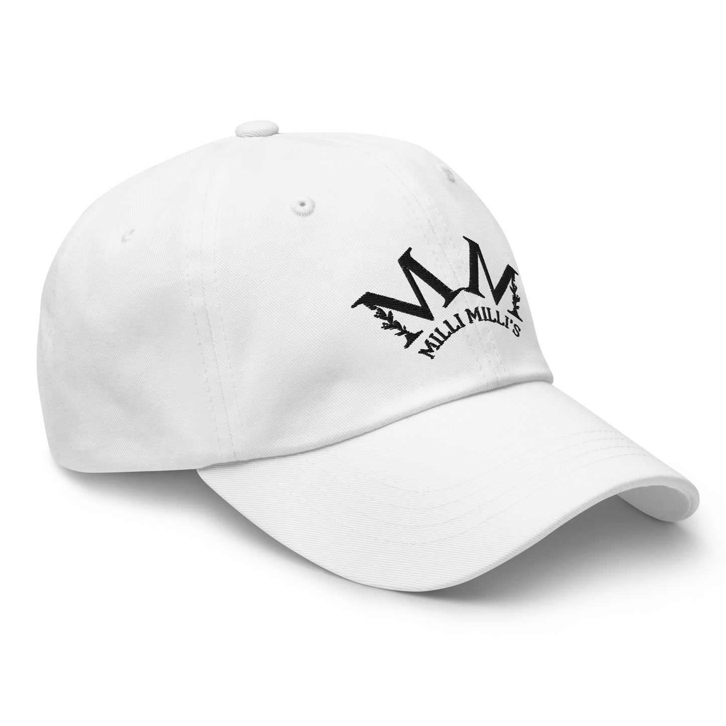 eine weiße Mütze mit dem m m Logo darauf